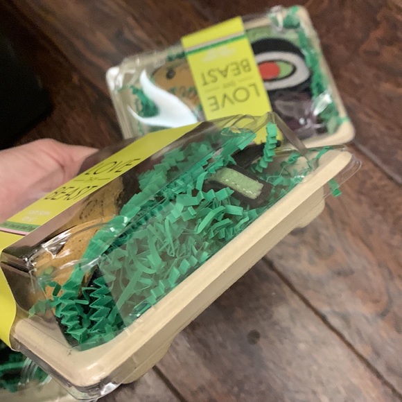 LoveThyBeast 3-Piece Sushi Suede Squeaker Toy Set in Multi at Nordstrom 🤩 C5 - Picture 7 of 11